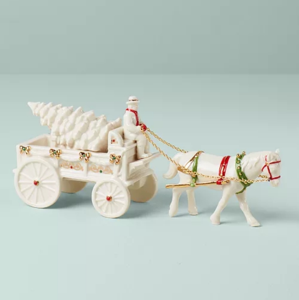 NEW Lenox Mistletoe Park Christmas Village Farm Wagon New for 2023 with box.